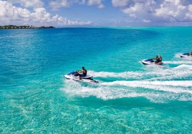 Thrill-Seeker’s Delight: Jet Skiing Adventures on the Waters of Vallarta sidebar image